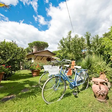 Villa La Casina Del Mare à Marina di Massa Extérieur photo