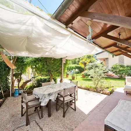 Villa La Casina Del Mare à Marina di Massa Extérieur photo