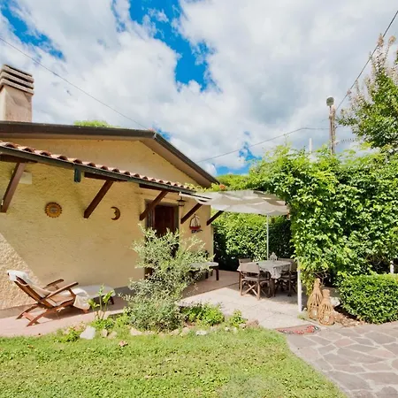 Villa La Casina Del Mare à Marina di Massa Extérieur photo