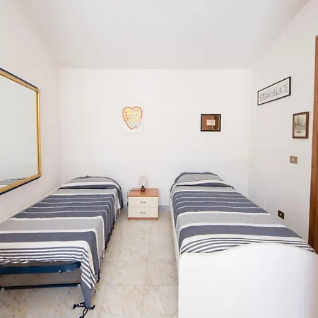 Villa La Casina Del Mare à Marina di Massa Extérieur photo